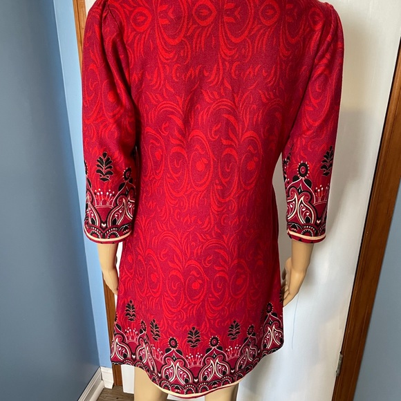 Women’s Tunic / Top, Size Medium, Red - Picture 9 of 10